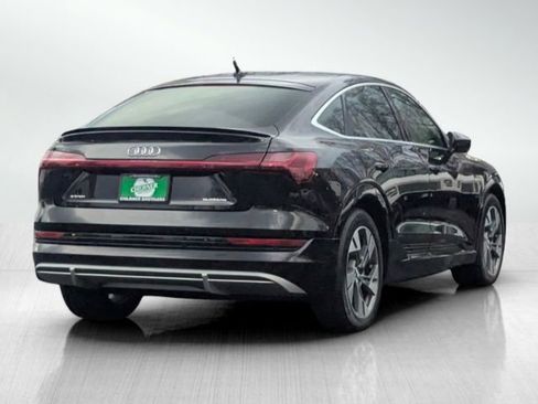 Used 2021 Audi e-tron Prestige image 4