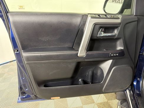 Used 2019 Toyota 4Runner Limited AWD/4WD image 12