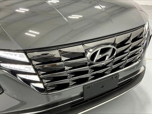 Used 2024 Hyundai Tucson Limited image 37