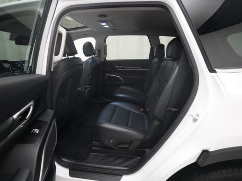 Used 2020 Kia Telluride S AWD/4WD image 15