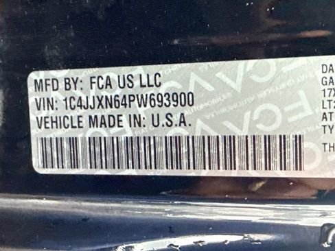 Used 2023 Jeep Wrangler Unlimited w/ Cold Weather Group AWD/4WD image 29