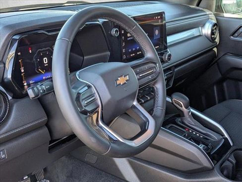 Used 2023 Chevrolet Colorado LT image 9