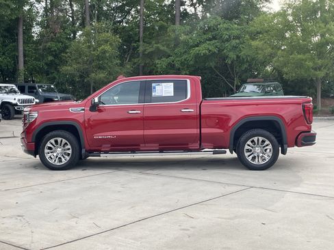 Used 2024 GMC Sierra 1500 Denali w/ Technology Package AWD/4WD image 6