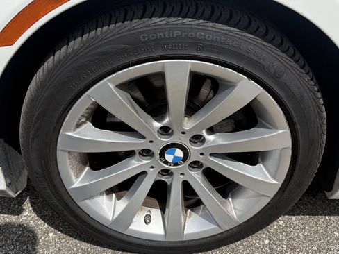 Used 2011 BMW 328i xDrive Sedan AWD/4WD image 12