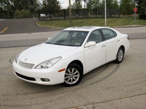 Used 2004 Lexus ES 330 image 4