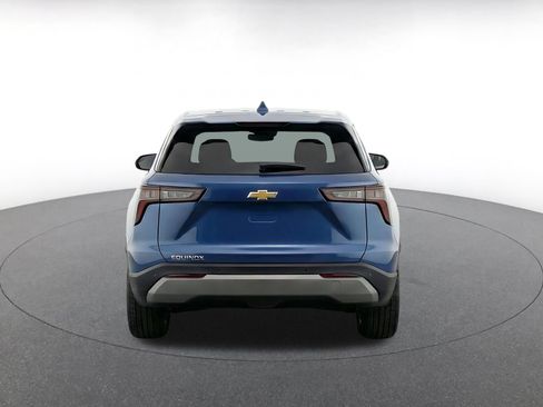 Used 2025 Chevrolet Equinox LT FWD image 8