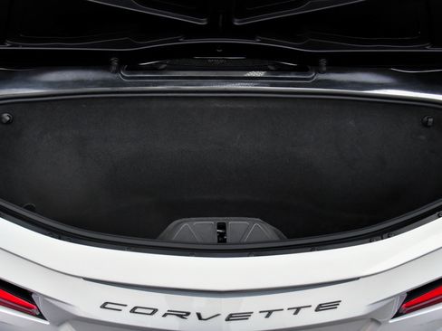 Used 2024 Chevrolet Corvette Stingray Convertible w/ 1LT image 43