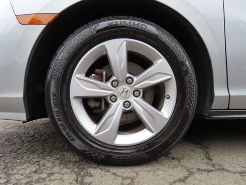 Used 2018 Honda Odyssey EX-L image 8