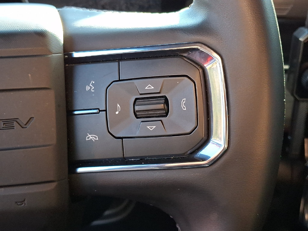 Used 2026 GMC Hummer EV SUV w/ LPO, Dark Essentials Package AWD/4WD image 24