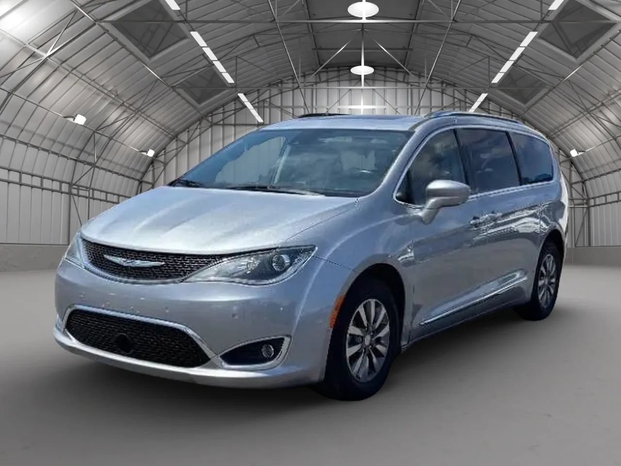 Used 2019 Chrysler Pacifica Touring-L Plus FWD image 7