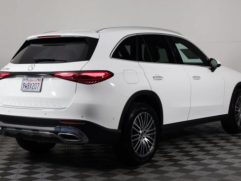 Certified 2026 Mercedes-Benz GLC 300 image 4
