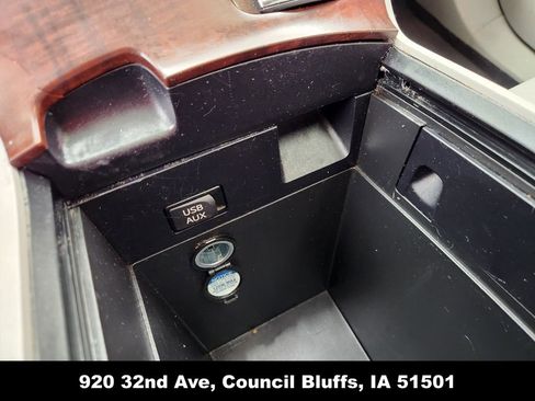 Used 2011 Toyota Venza AWD image 29