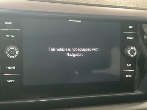 Certified 2022 Volkswagen Taos SE image 24