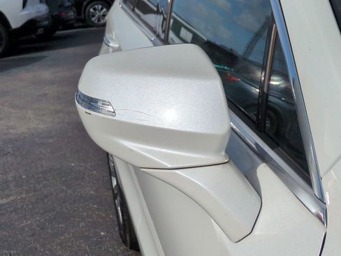 Used 2022 Cadillac XT4 Premium Luxury w/ Technology Package image 11