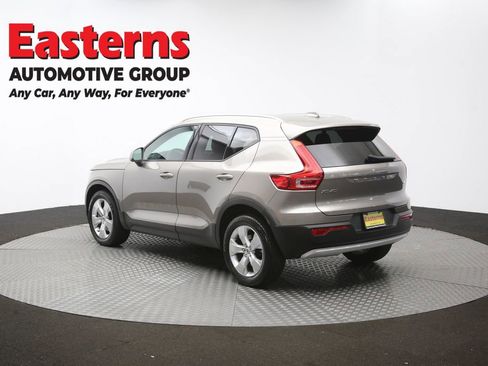 Used 2022 Volvo XC40 T4 Momentum FWD image 65