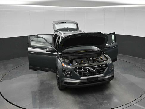New 2026 Hyundai Venue SEL FWD image 41
