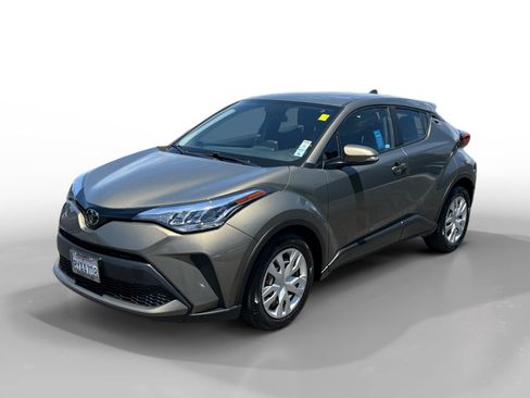 Used 2021 Toyota C-HR LE FWD image 1