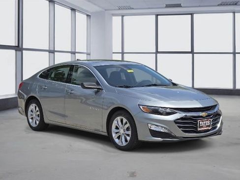 Used 2024 Chevrolet Malibu LT FWD image 3