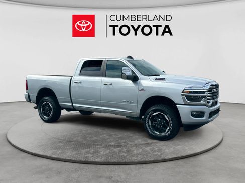 Used 2026 RAM 2500 Laramie AWD/4WD image 7