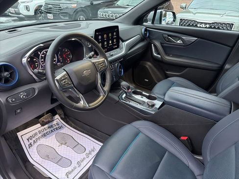 Used 2024 Chevrolet Blazer RS w/ Enhanced Convenience Package image 6