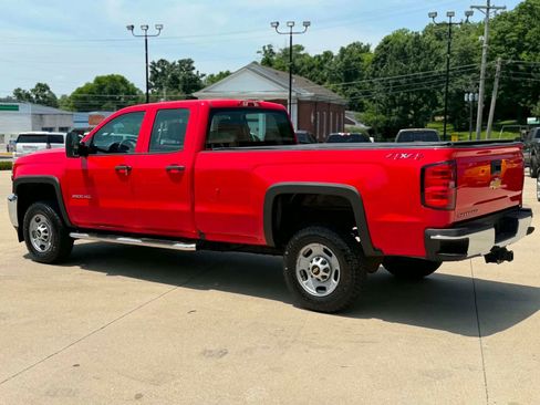 Used 2019 Chevrolet Silverado 2500 W/T AWD/4WD image 4