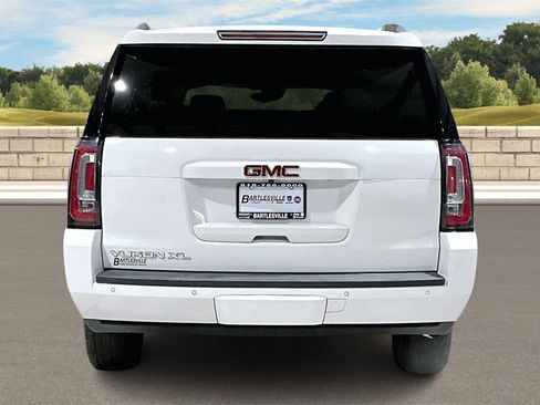 Used 2018 GMC Yukon XL SLT image 4