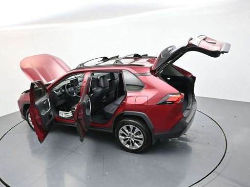 Used 2023 Toyota RAV4 Limited image 50