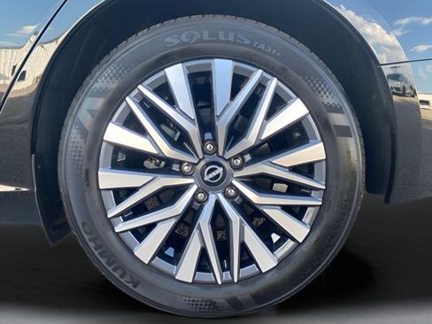 Used 2025 Nissan Altima 2.5 SV FWD image 31