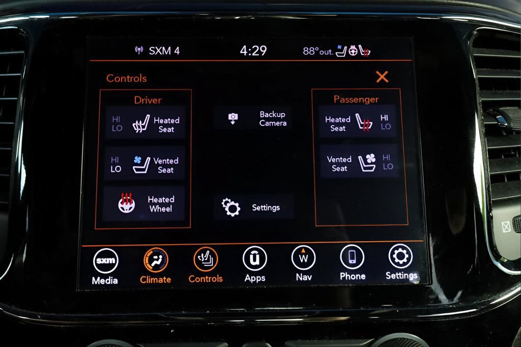 Used 2020 Jeep Grand Cherokee Overland AWD/4WD image 28