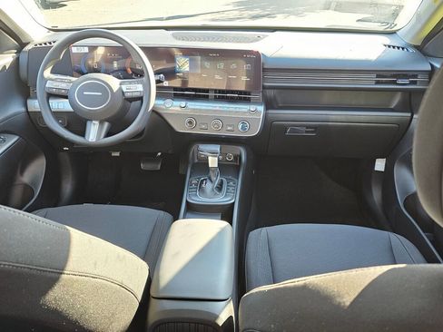 New 2026 Hyundai Kona SE image 13