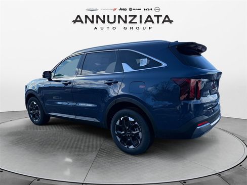 New 2025 Kia Sorento S w/ Panoramic Sunroof Package image 3