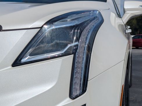 Used 2022 Cadillac XT5 Sportv w/ LPO, ONYX Package image 32