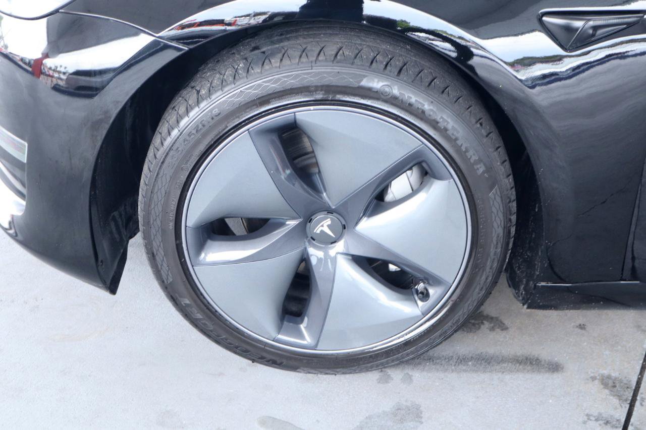 Used 2023 Tesla Model 3 Standard Range RWD image 12