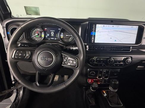 Used 2024 Jeep Wrangler Unlimited Rubicon 4xe AWD/4WD image 13