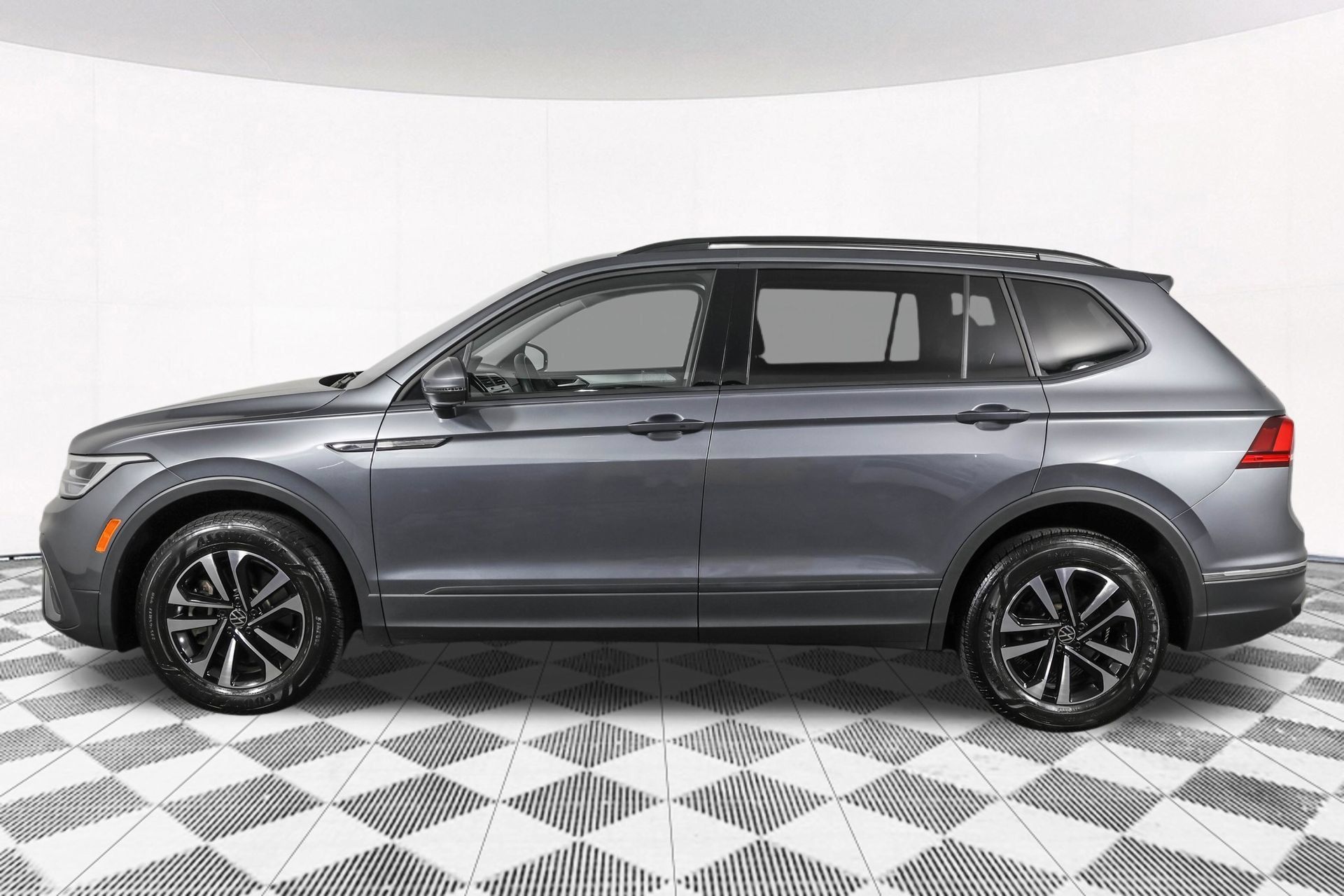 Used 2023 Volkswagen Tiguan S FWD image 20