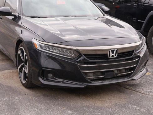 Used 2021 Honda Accord Sport image 2