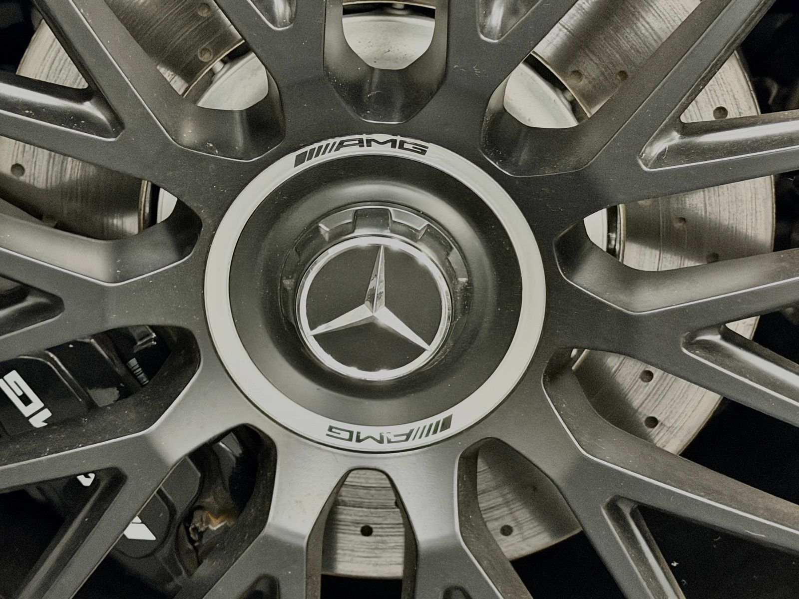 Used 2024 Mercedes-Benz SL 63 AMG 4MATIC image 17