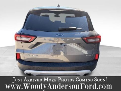 Used 2023 Ford Escape Active image 5