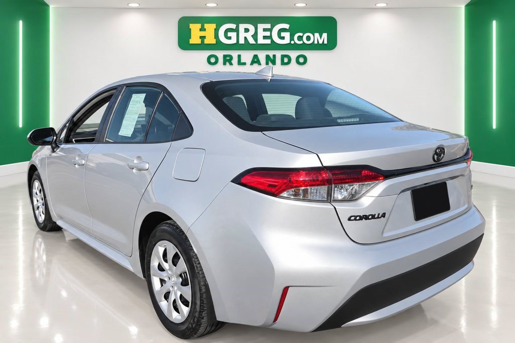 Used 2020 Toyota Corolla LE FWD image 2