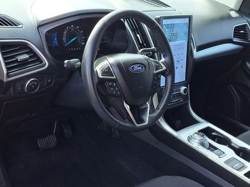 Certified 2022 Ford Edge SEL image 11