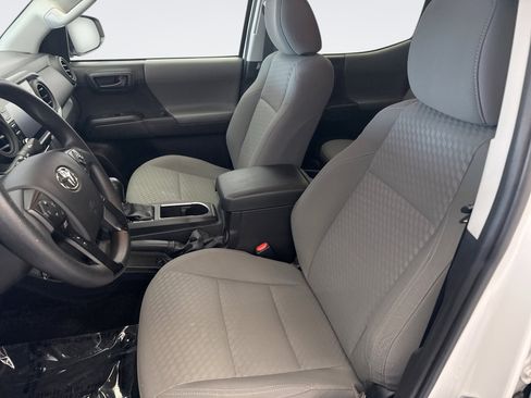 Used 2023 Toyota Tacoma SR AWD/4WD image 11