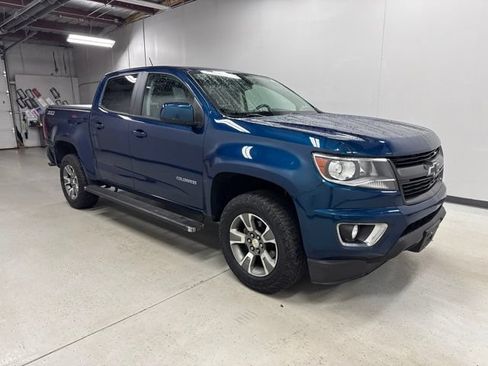 Used 2020 Chevrolet Colorado Z71 AWD/4WD image 3