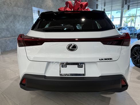 New 2026 Lexus UX 300h FWD image 7