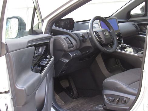 Used 2024 Toyota bZ4X XLE w/ Weather Package image 8