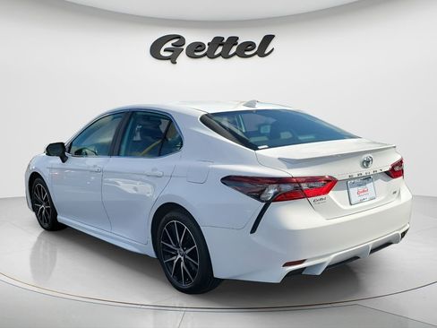 Used 2024 Toyota Camry SE image 13