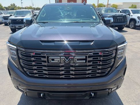 Used 2025 GMC Sierra 1500 Denali AWD/4WD image 9