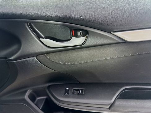 Used 2018 Honda Civic EX-T image 31