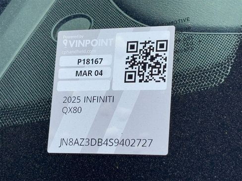 Used 2025 INFINITI QX80 Sensory image 31