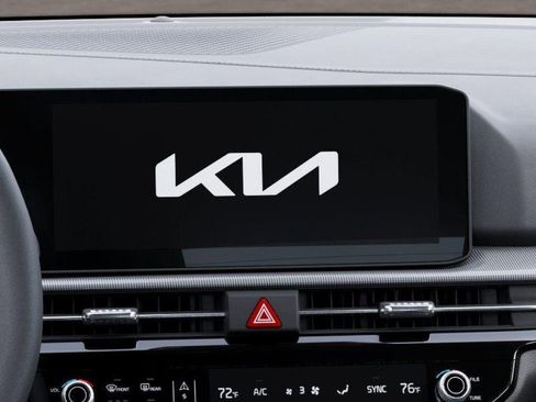 New 2026 Kia Sportage EX image 20