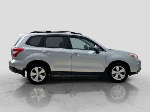 Used 2014 Subaru Forester 2.5i Touring AWD/4WD image 7